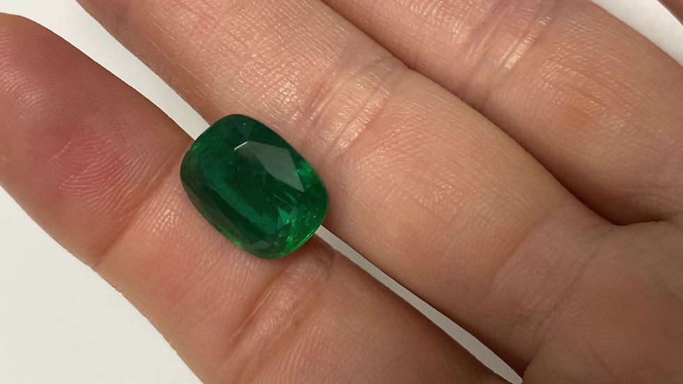 Thumbnail: Emerald Cushion 7.10 cts