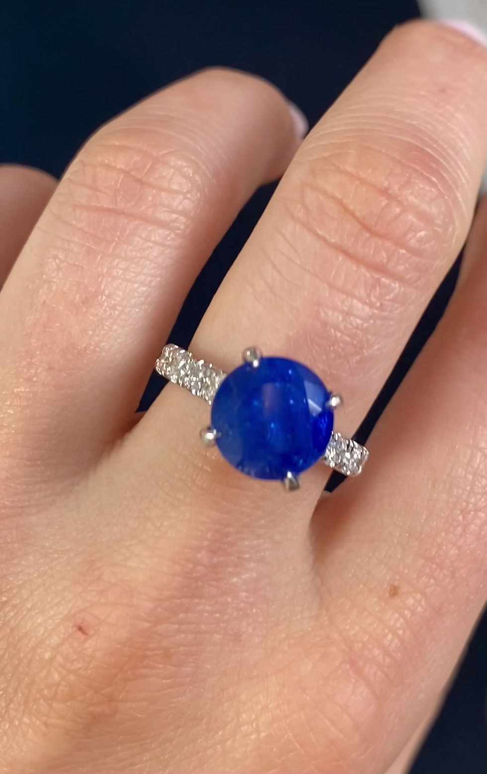 Thumbnail: Sapphire Round Ring 5.00 Cts