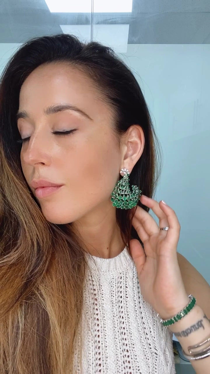 Thumbnail: Emerald Pear Earrings 30.8 CTS