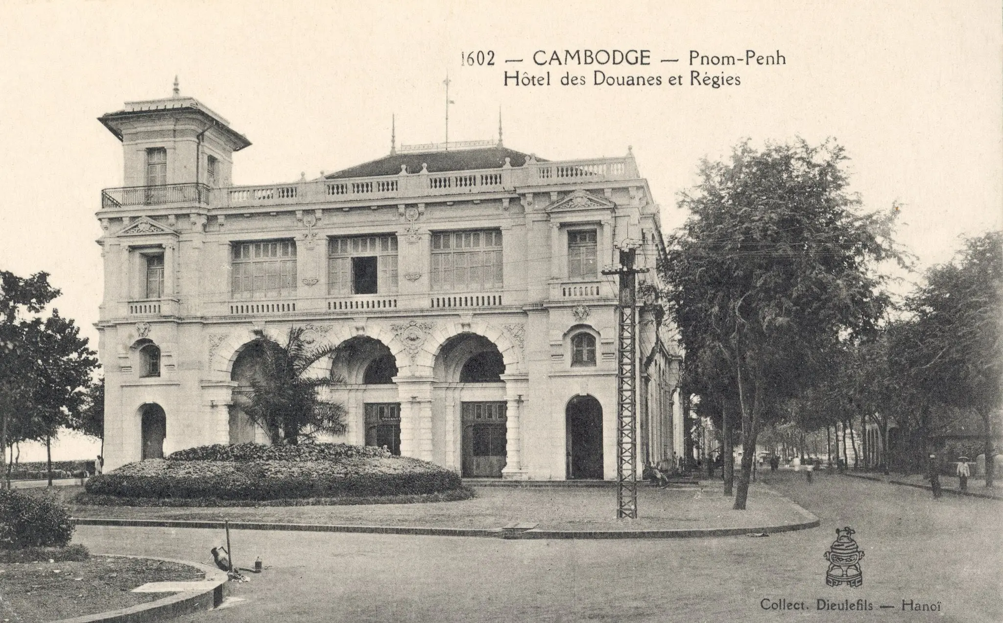 Hôtel des douanes et régies à l'époque du protectorat français