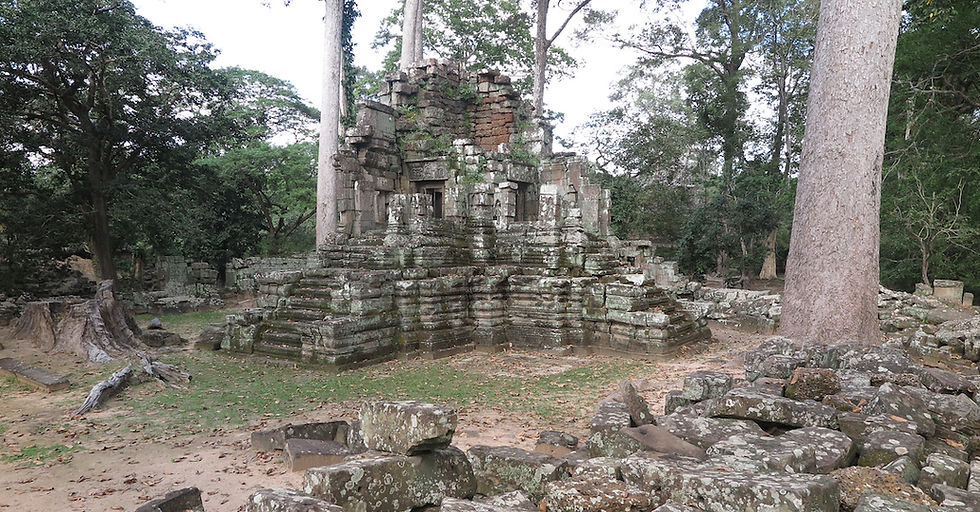 Un temple situé dans la jungle, moins visité