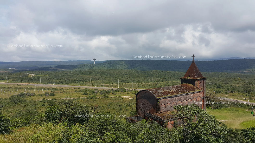 vue-sur-église-de-bokor