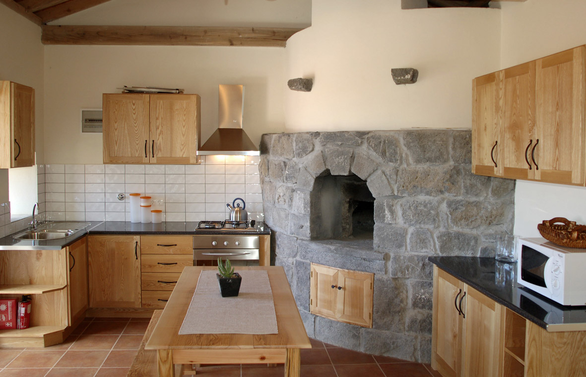 azores accommodation stone oven