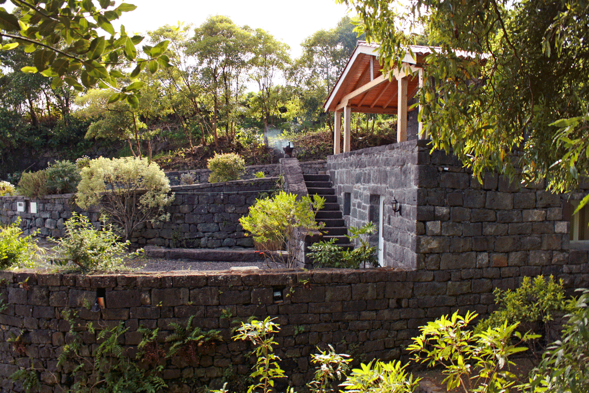 azores stone house accommmodation