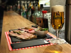 Iessen um Comptoir