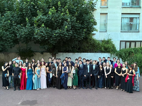 Une soirée élégante pour les Terminales