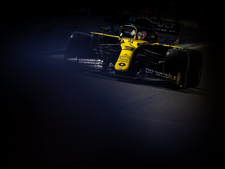 GP da Toscana: Daniel Ricciardo luta bravamente pelo pódio, mas é superado por Alexander Albon