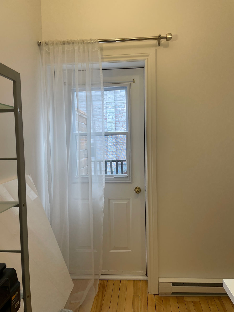 4 1/2 au Monument National