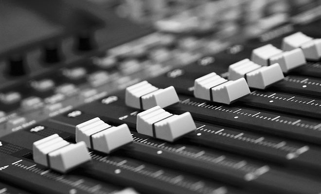 Mixing desk | Recording Studio