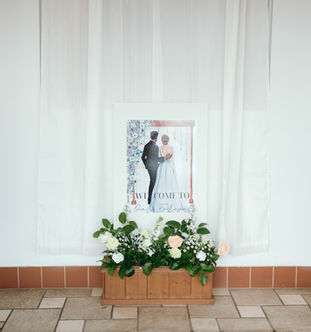 personalized event sign with wooden flower box