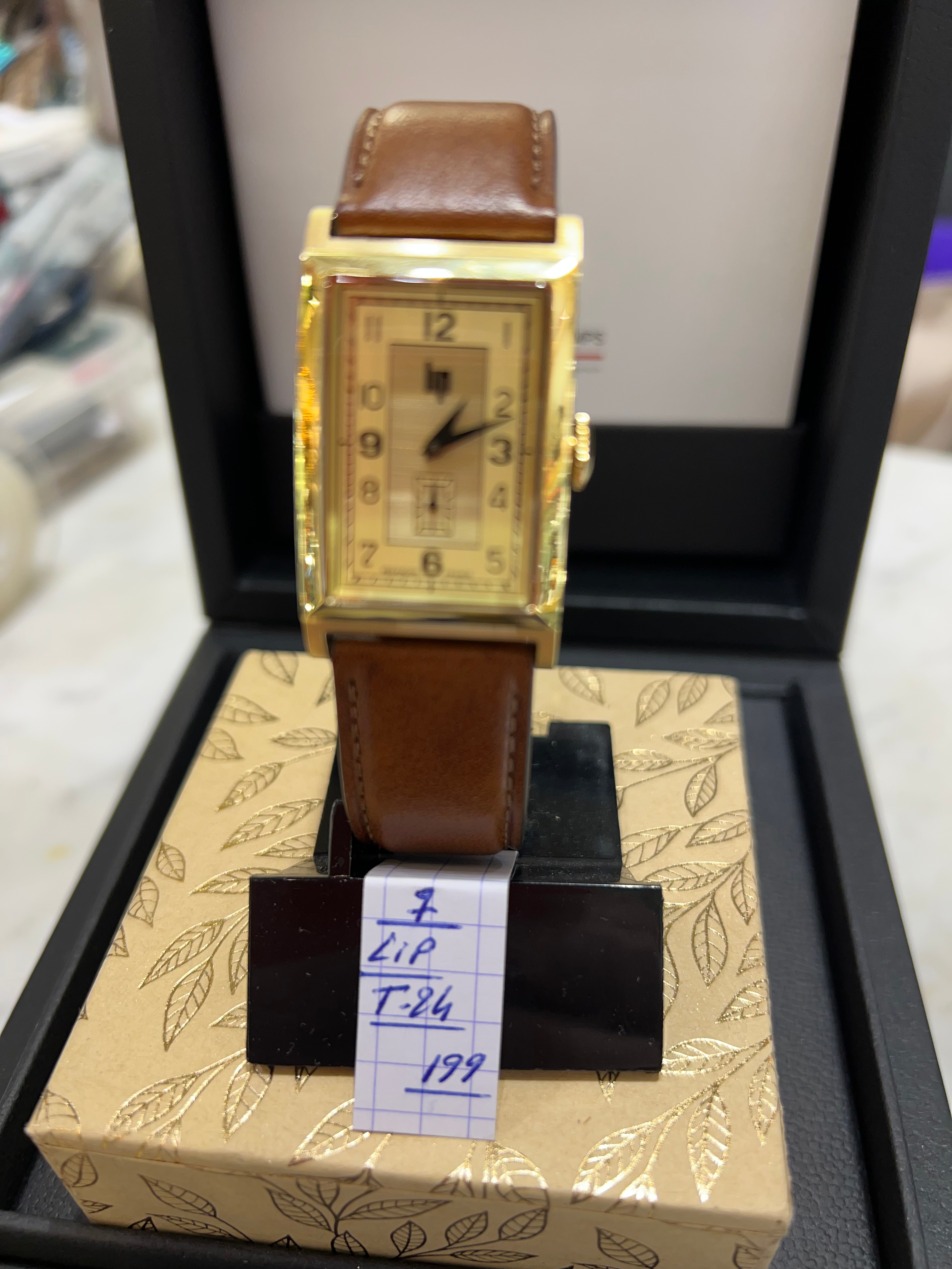 Lip T24/ quartz 671277/prix 199€ dispo