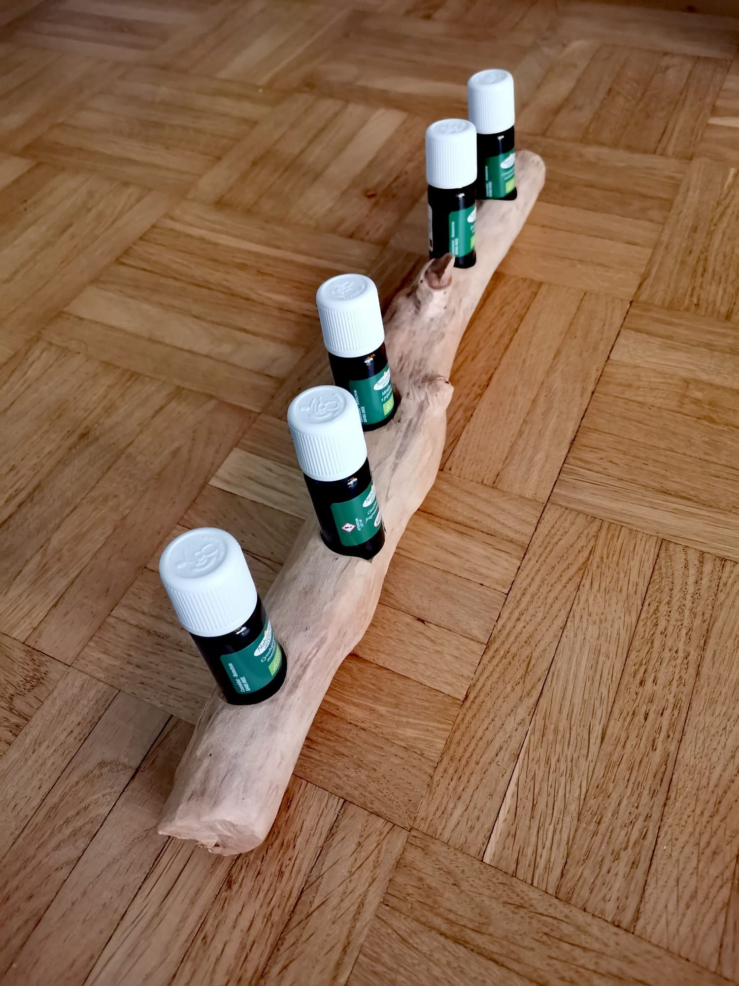 Présentoir à huiles essentielles