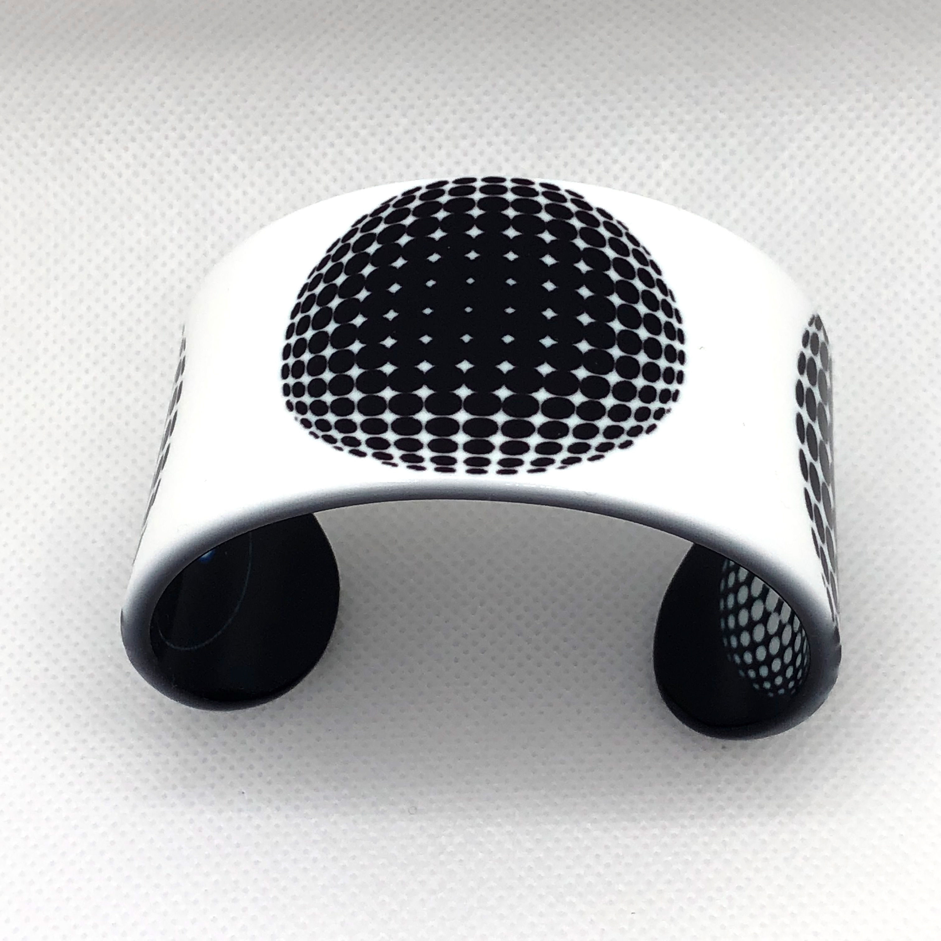 bracelet manchette OpArt inspiration Vasarely blanc/noir