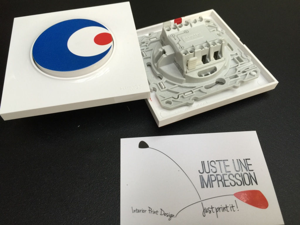 Interrupteur cocarde bleu blanc rouge