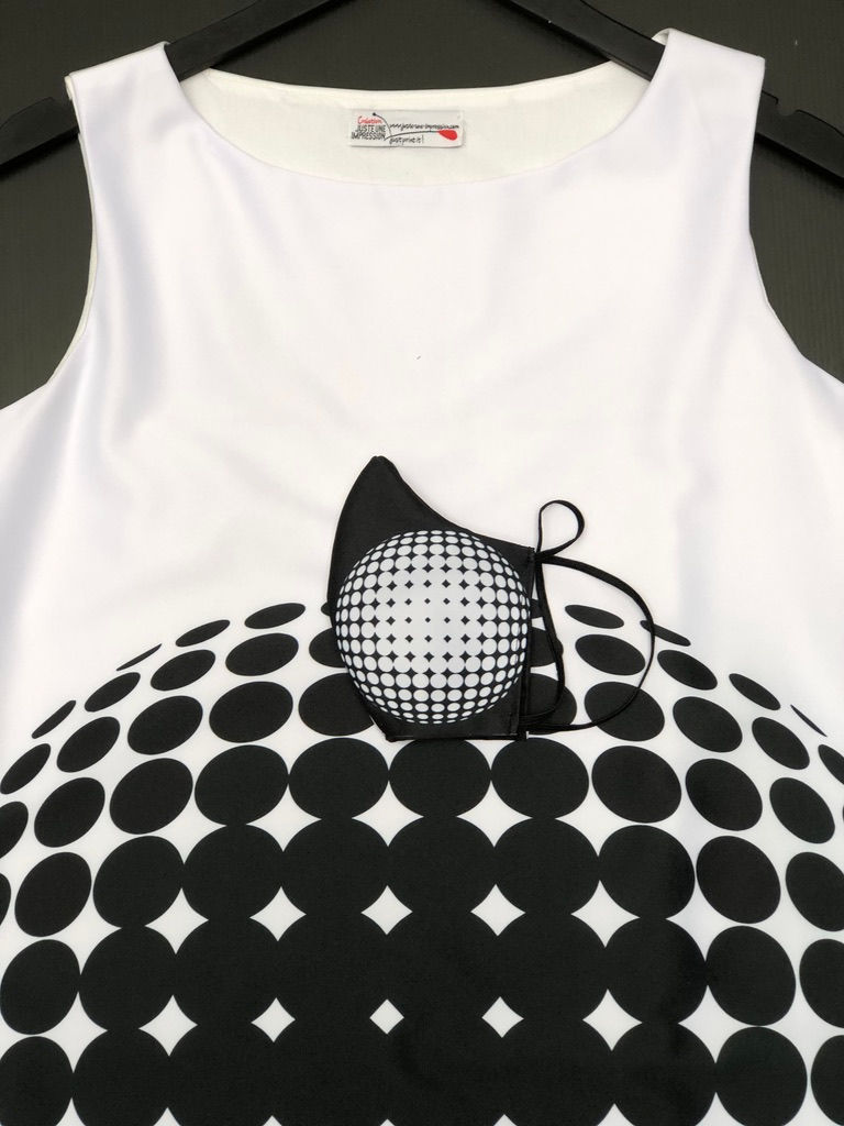 Thumbnail: Masque tissu design graphique /geometric Art/ OpArt inspiration VasarelY v2