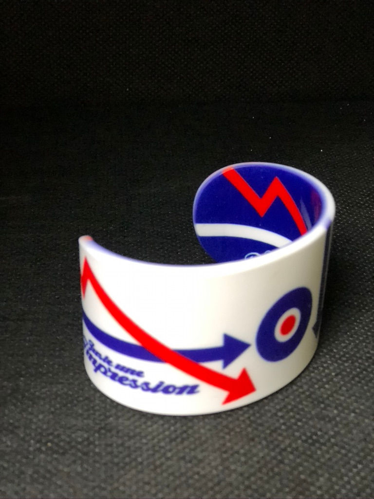 Miniature : bracelet manchette cocarde fond blanc