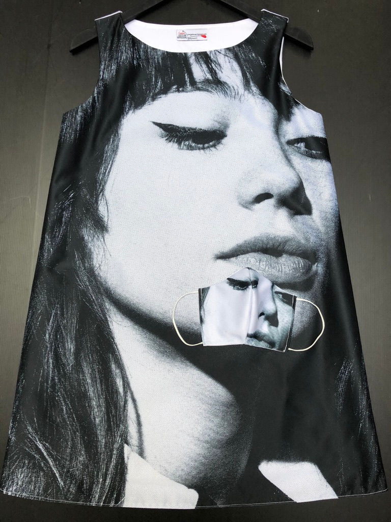 Thumbnail: Masque unique iconique Françoise Hardy effet trame Noir et Blanc