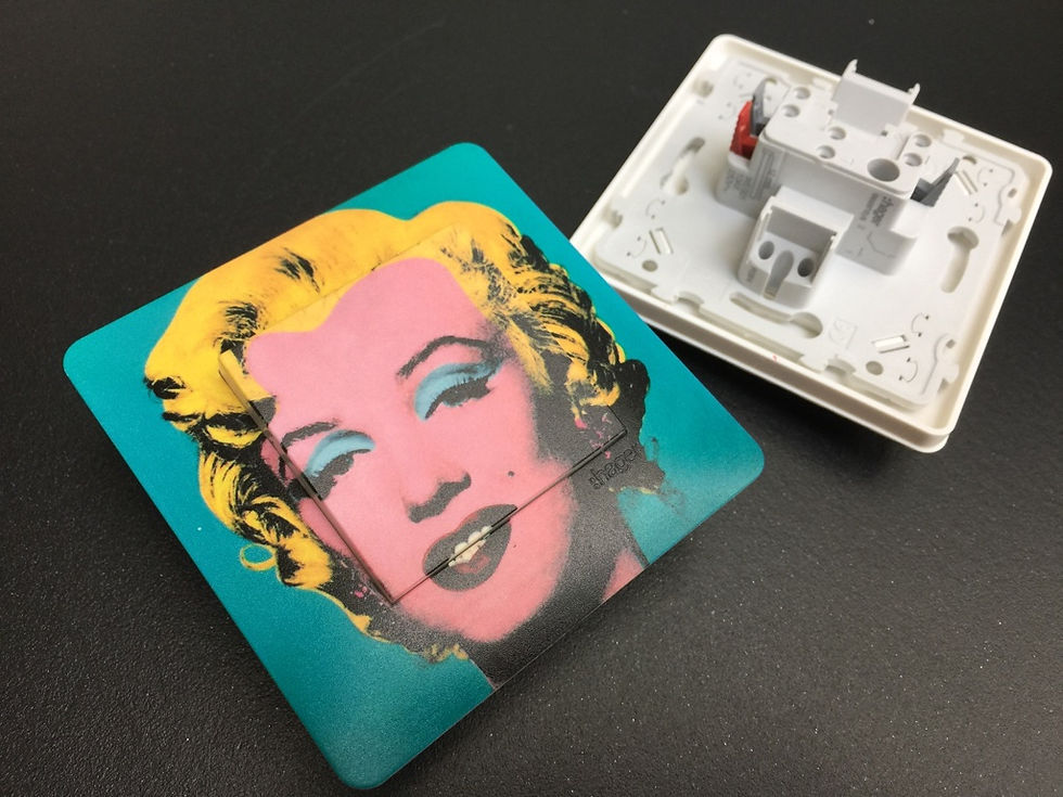 Thumbnail: Interrupteur Marilyn turquoise by Andy Warhol