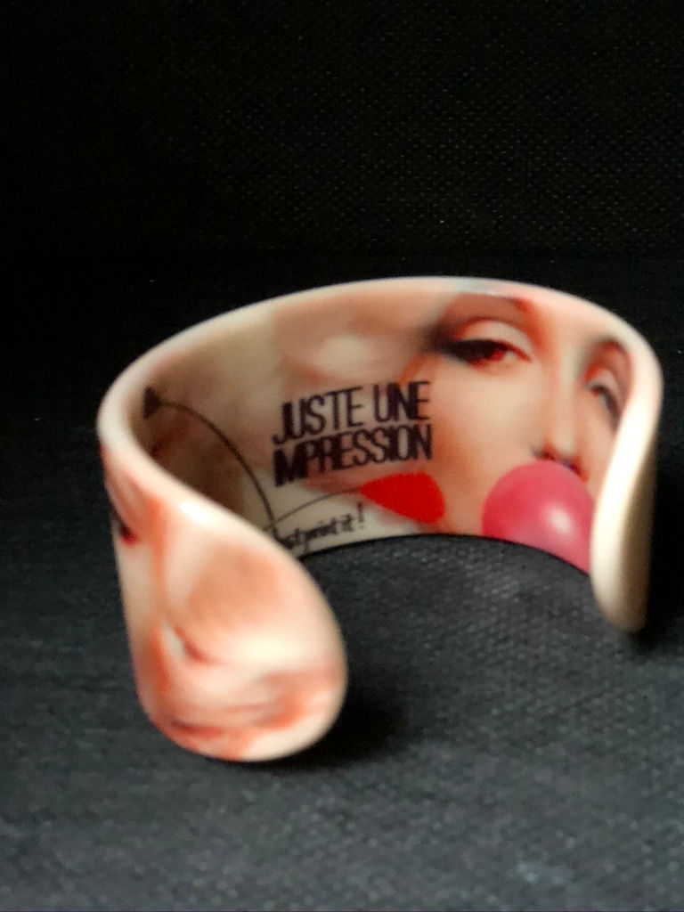 Thumbnail: bracelet manchette Marilyn bubble effet 3D