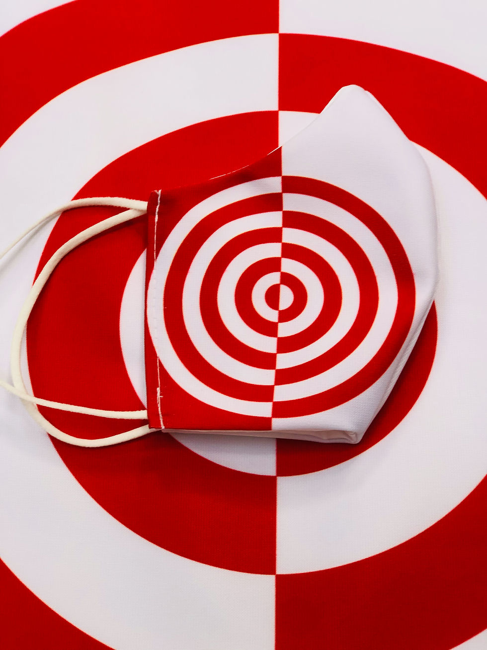 Thumbnail: Masque tissu design graphique / OpArt cible rouge/blanc Target Red/