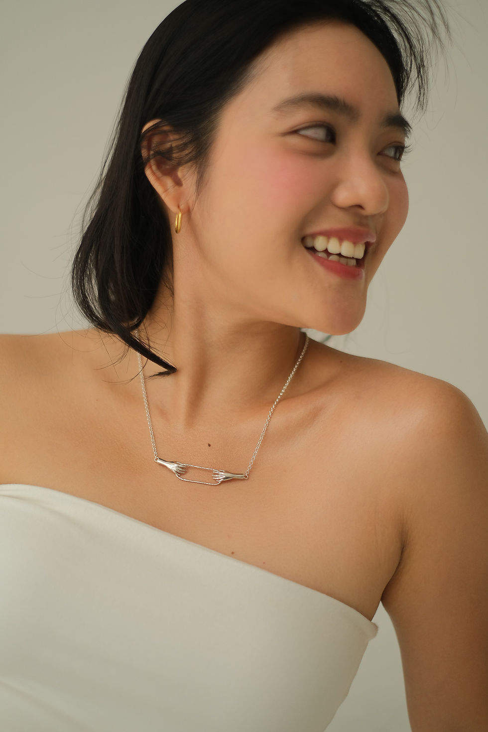 Thumbnail: JARI JEMARI SILVER NECKLACE
