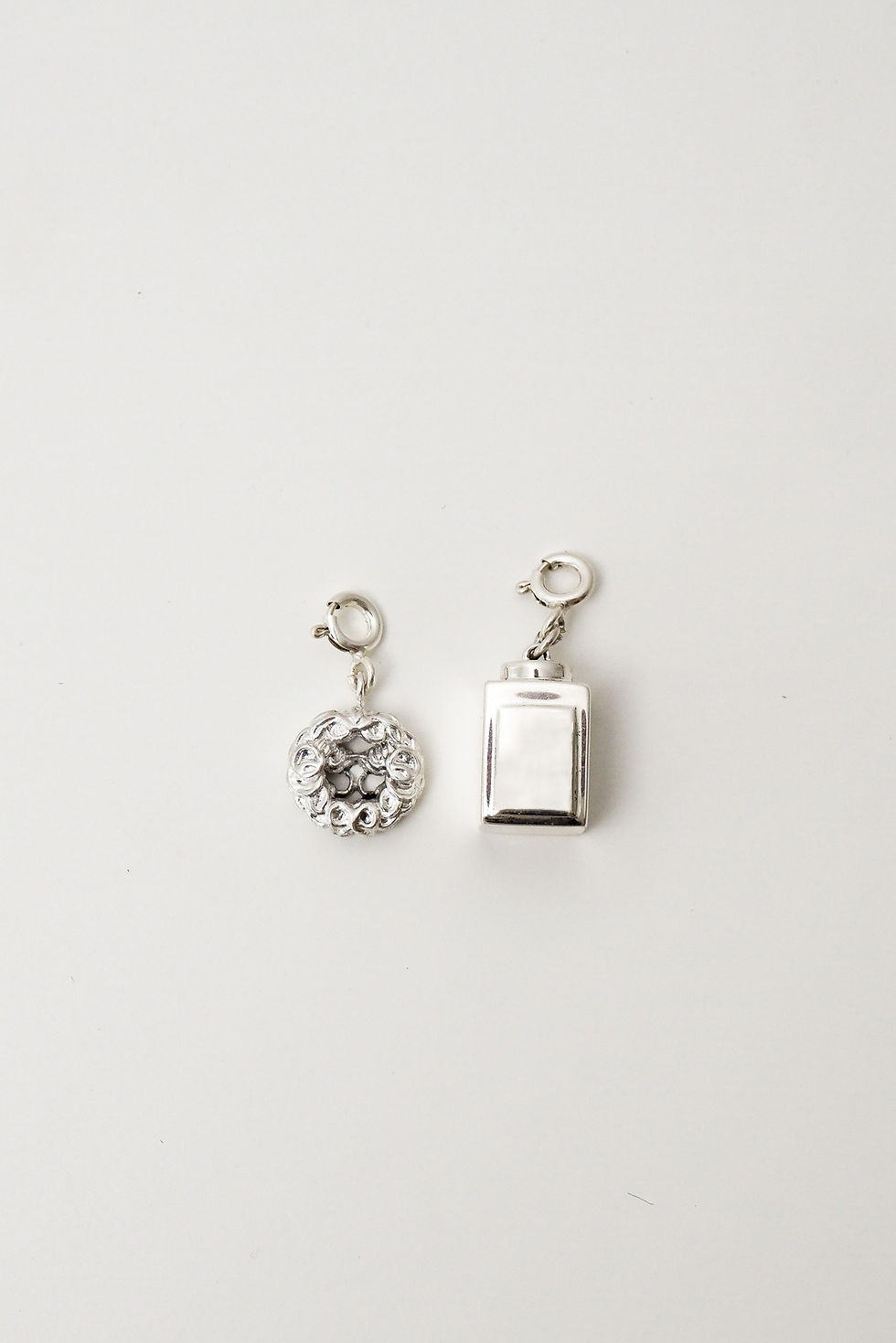 Thumbnail: KALENG KERUPUK SILVER CHARM