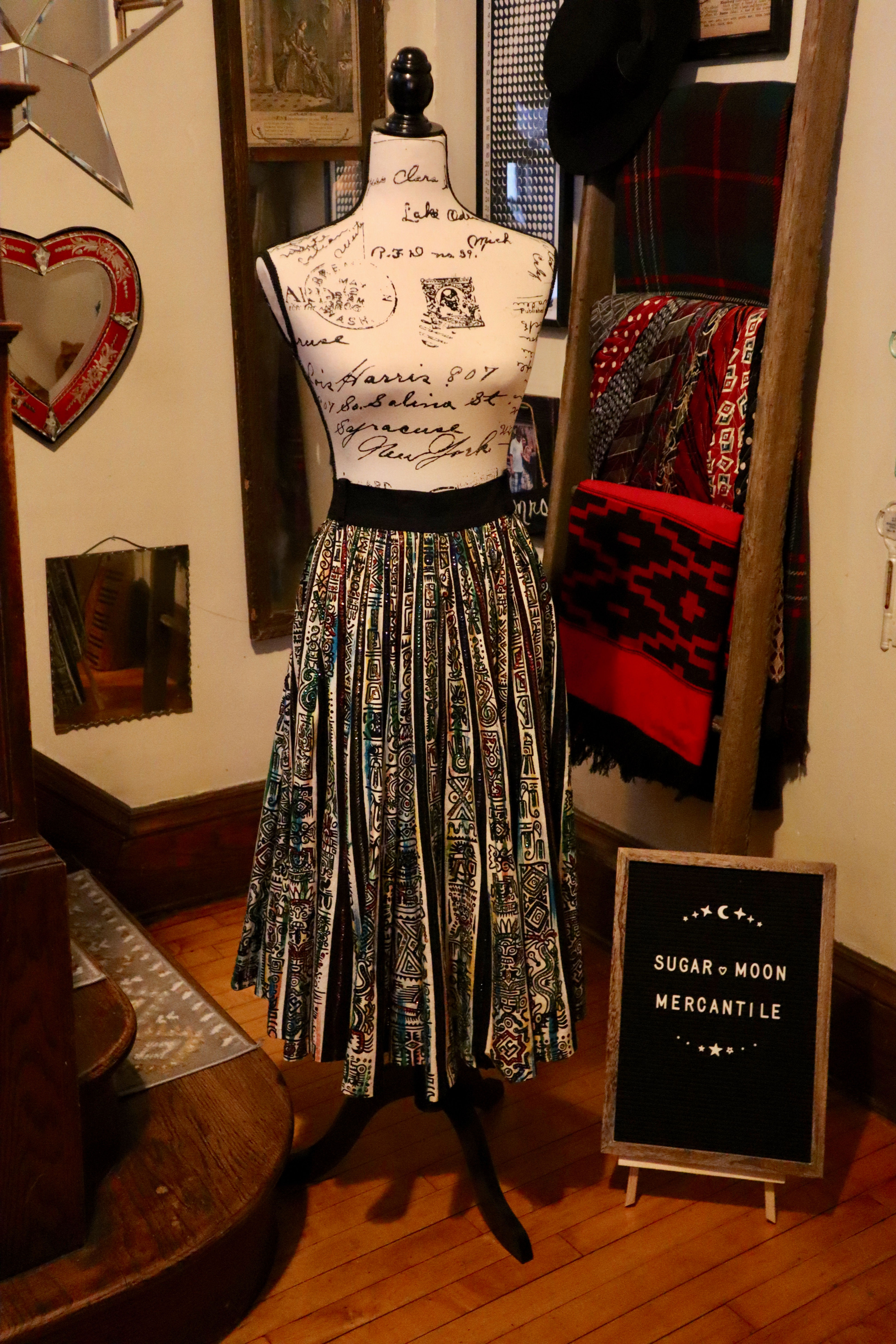 Rare 1950s Vintage Plus Size Hand Painted and Sequined Mexican Ethnic Print Full