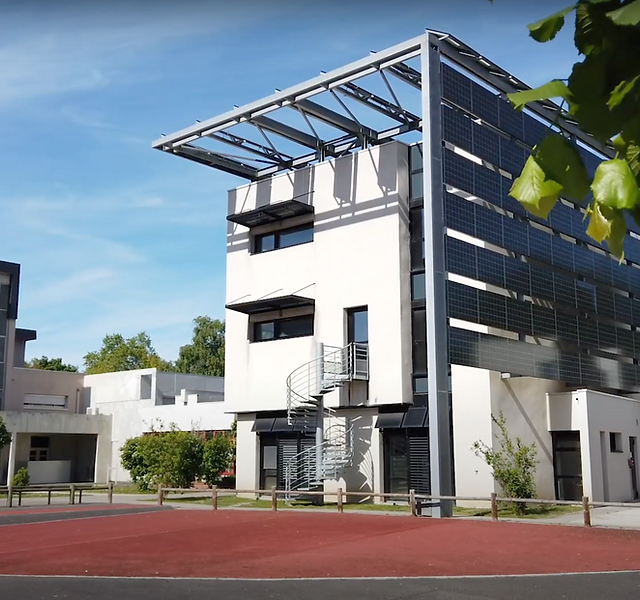 Lycée Professionnel Albert-Bayet Lycée Professionnel Albert-Bayet