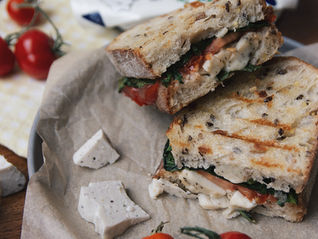 Grilled Greek Cheeze