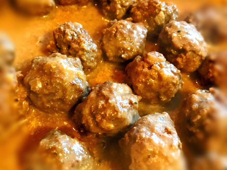 Meatballs & Peppercorn Sauce