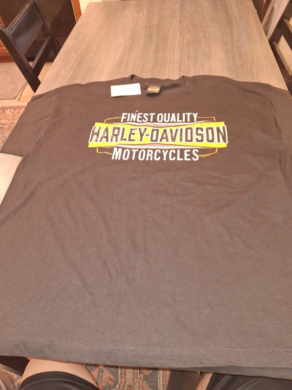 Mens XXL Black Authentic Harley-Davidson "Finest Quality" graphic t-shirt.