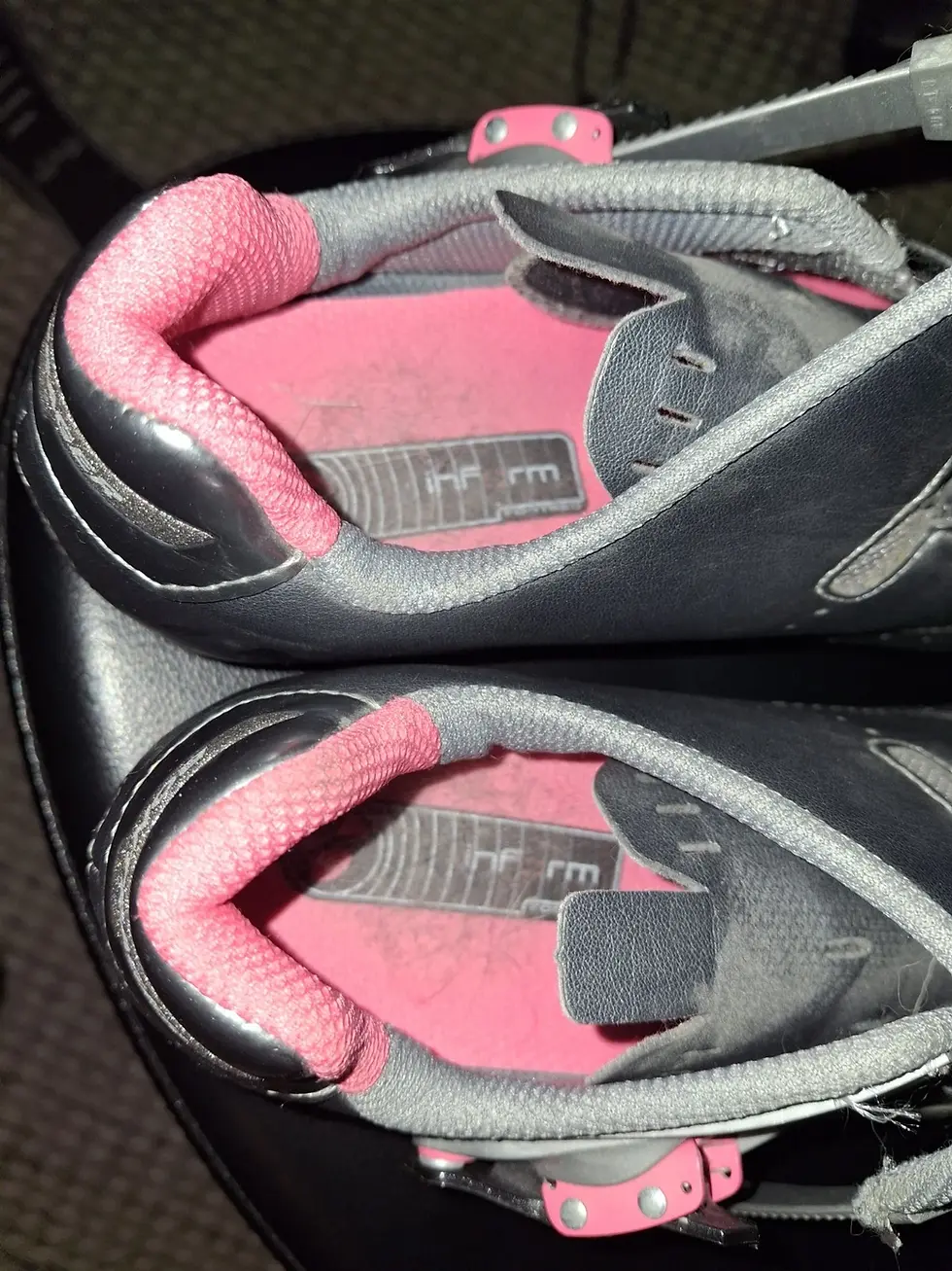 Thumbnail: Women's Girls size 6.5 Cycling Shoes Bicycling Gray/pink bicycle bike racing fun