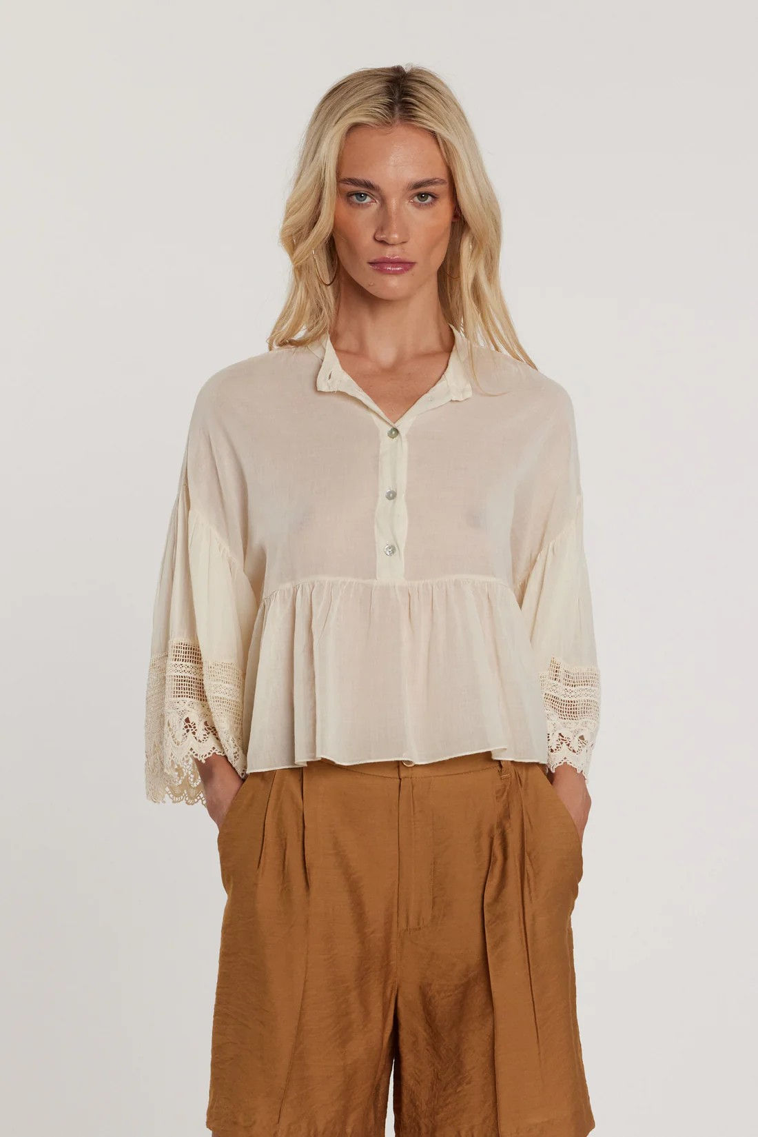 BLUSA