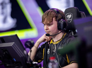 Riot Issues Formal Warning to Benjyfishy for Gambling Violation