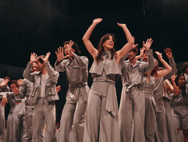 dino d'santiago, mão morta, sara correia e peça de pedro penim em guimarães para os 20 anos do centro cultural vila flor