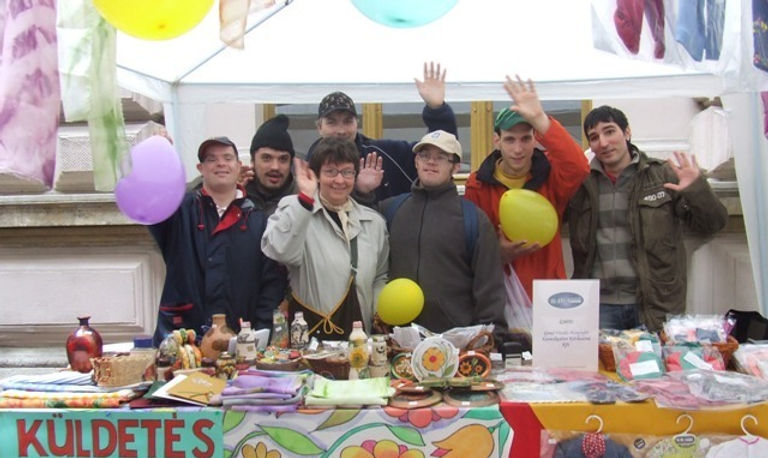 kuldetes_1280929322_kepgaleria_jlzh_NAGYKEP_edited_edited.jpg