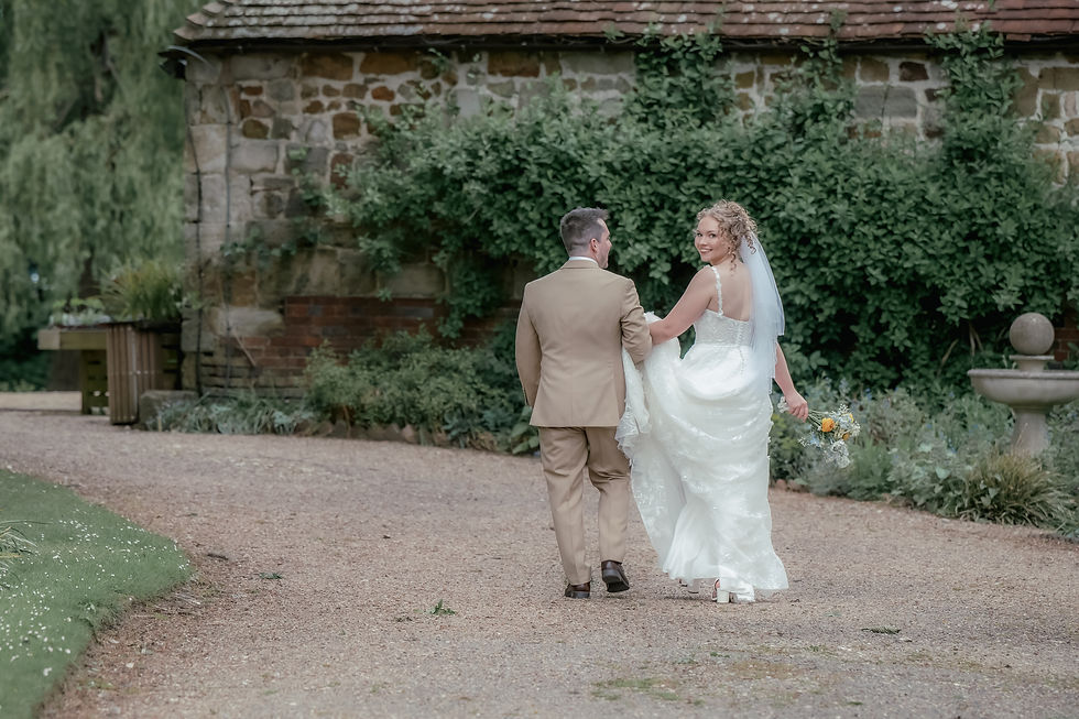  portraits at Michelham Priory wedding.jpg