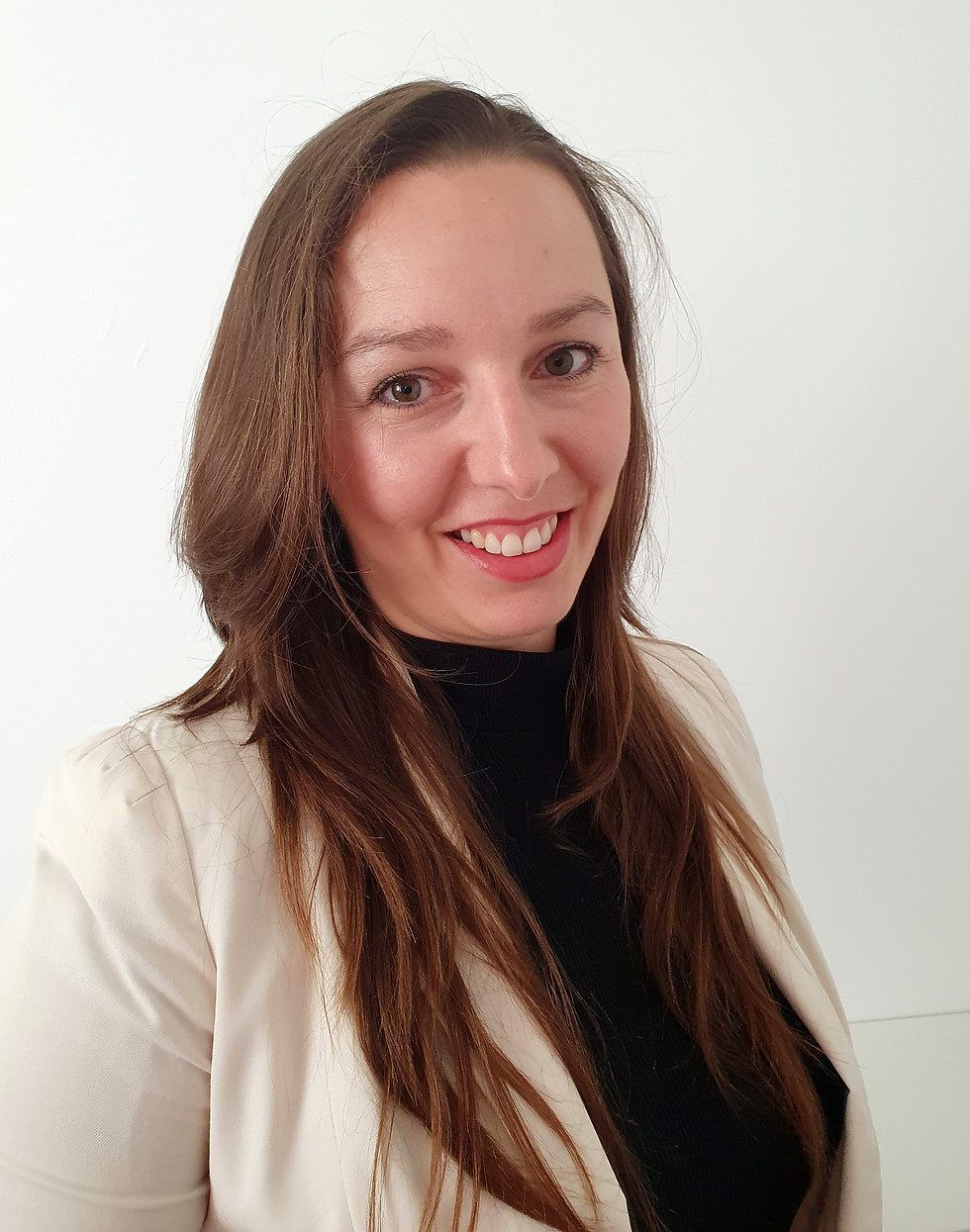 Anna_Śliwińska - Jestem psychologiem i terapeutką w nurcie logoterapii. Pracuję z dorosłymi, którzy cierpią z powodu kryzysów życiowych, poczucia bezradności, spadku motywacji, stresu, niechęci do działania, poczucia zależności, braku kontroli nad swoim życiem i problemami z panowaniem nad emocjami.