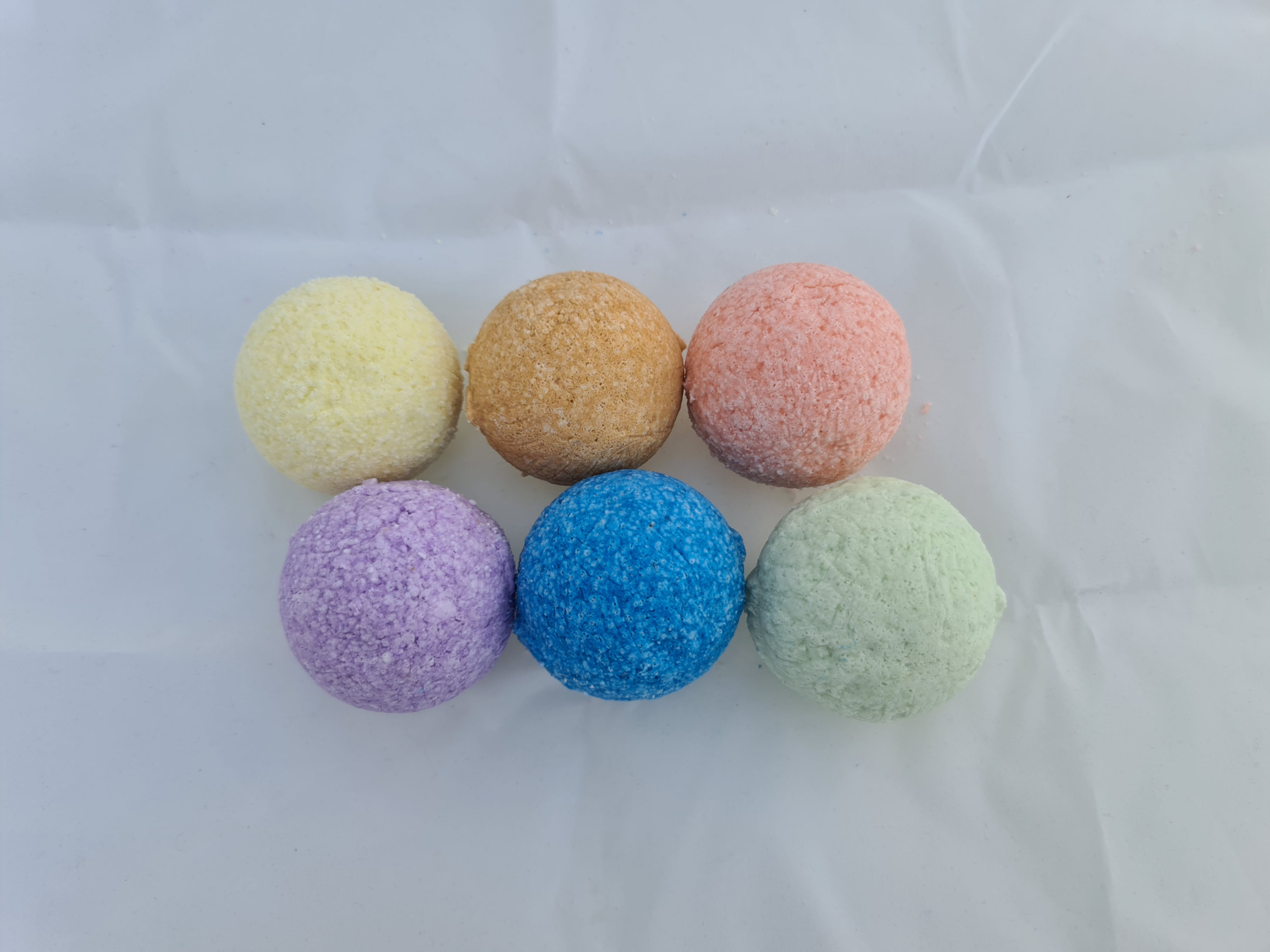 פצצת אמבט בודדת לבחירה