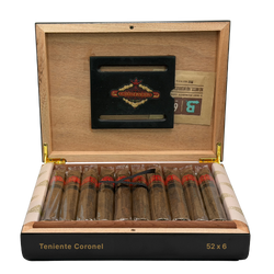 Kiste Zigarren Caminovación Teniente Coronel