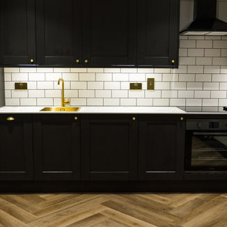 2 Moreton Manor House