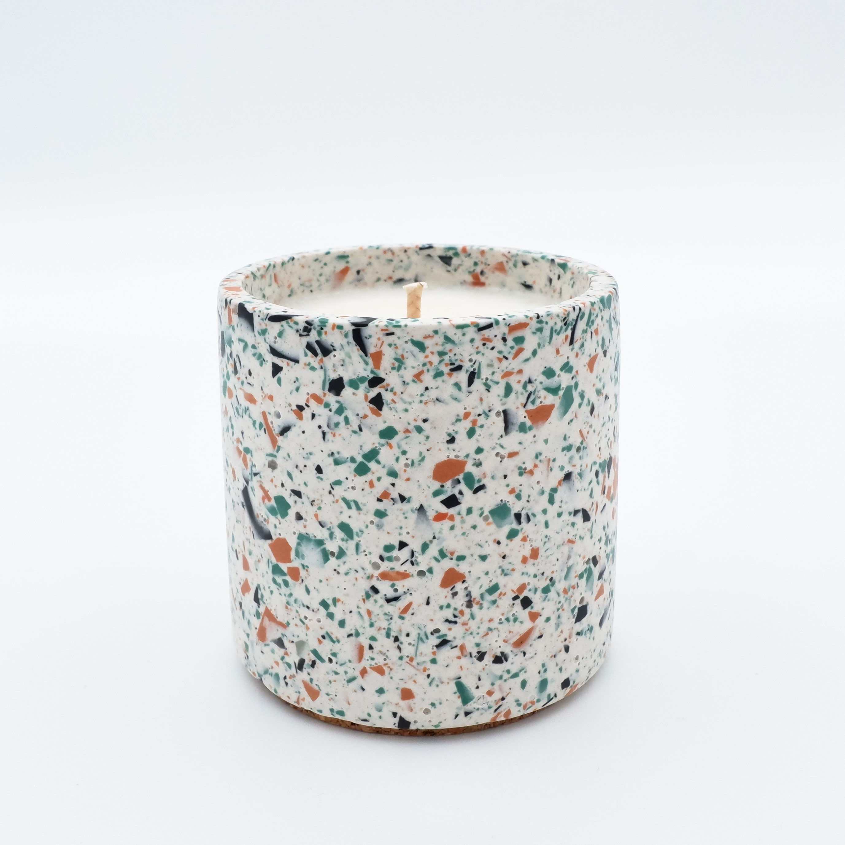 Solilu | Aromaterapik Kokulu Soya Mumu | Kalıcı Oda Kokusu | En İyi Tütsü ve Tütsülükler | Katkısız ve Doğal Sabun Çeşitleri | Lavantalı Ürünler | Banyo Aksesuarları | Dekoratif Objeler | solilu.com