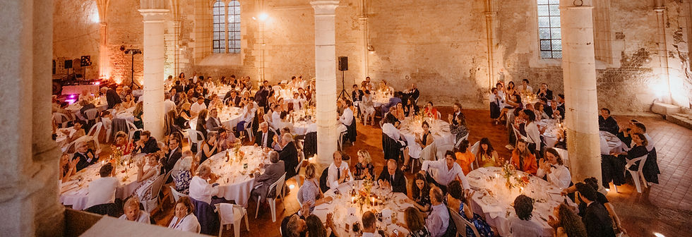 Grand réception de mariage dans une salle historique
