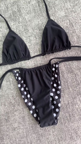 Thumbnail: BLACK AND DOTS