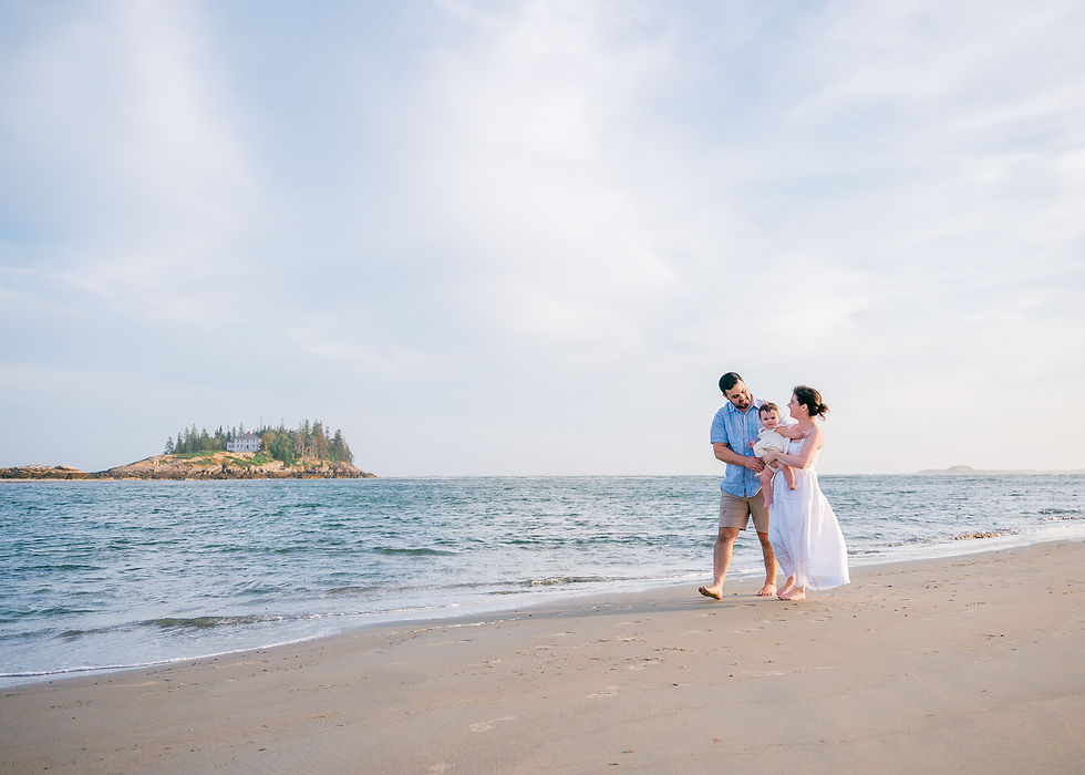 Family Photoshoot at a Midcoast Maine beach