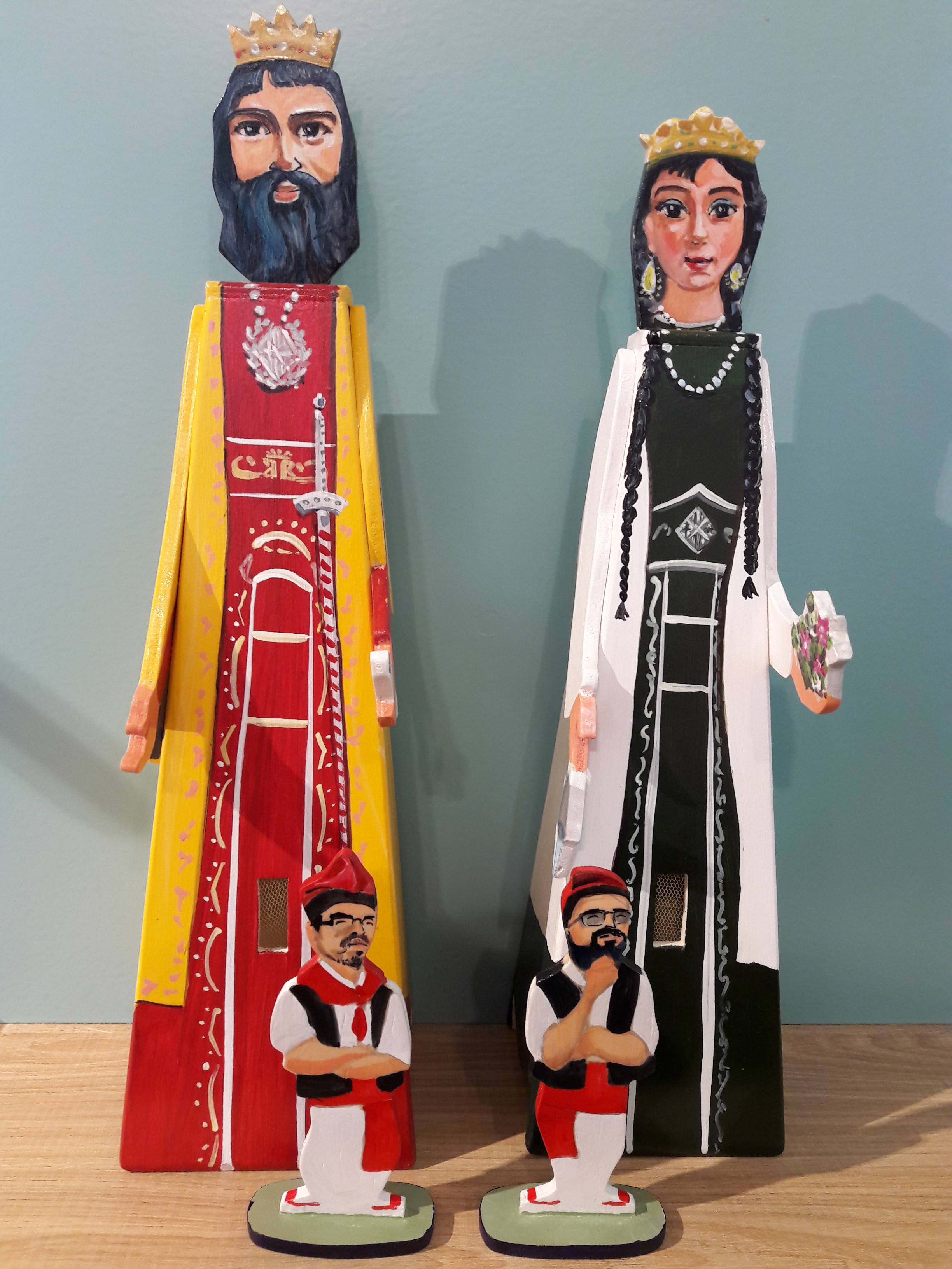 Gegants de Vic de fusta amb portador personalitzat
