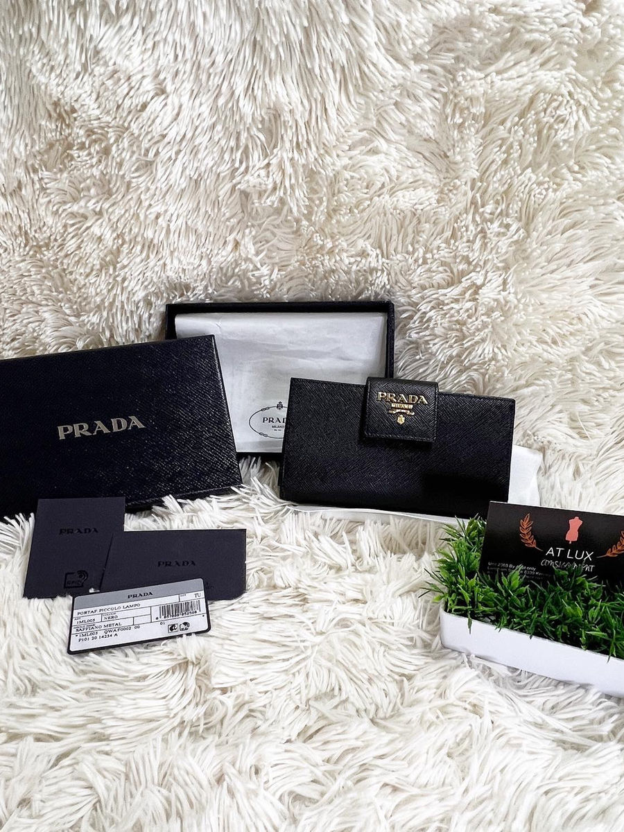 Authentic PRADA Small Saffiano Leather Wallet
