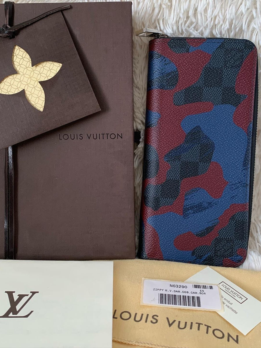 Authentic LOUIS VUITTON Camouflage Damier Cobalt Zippy Wallet