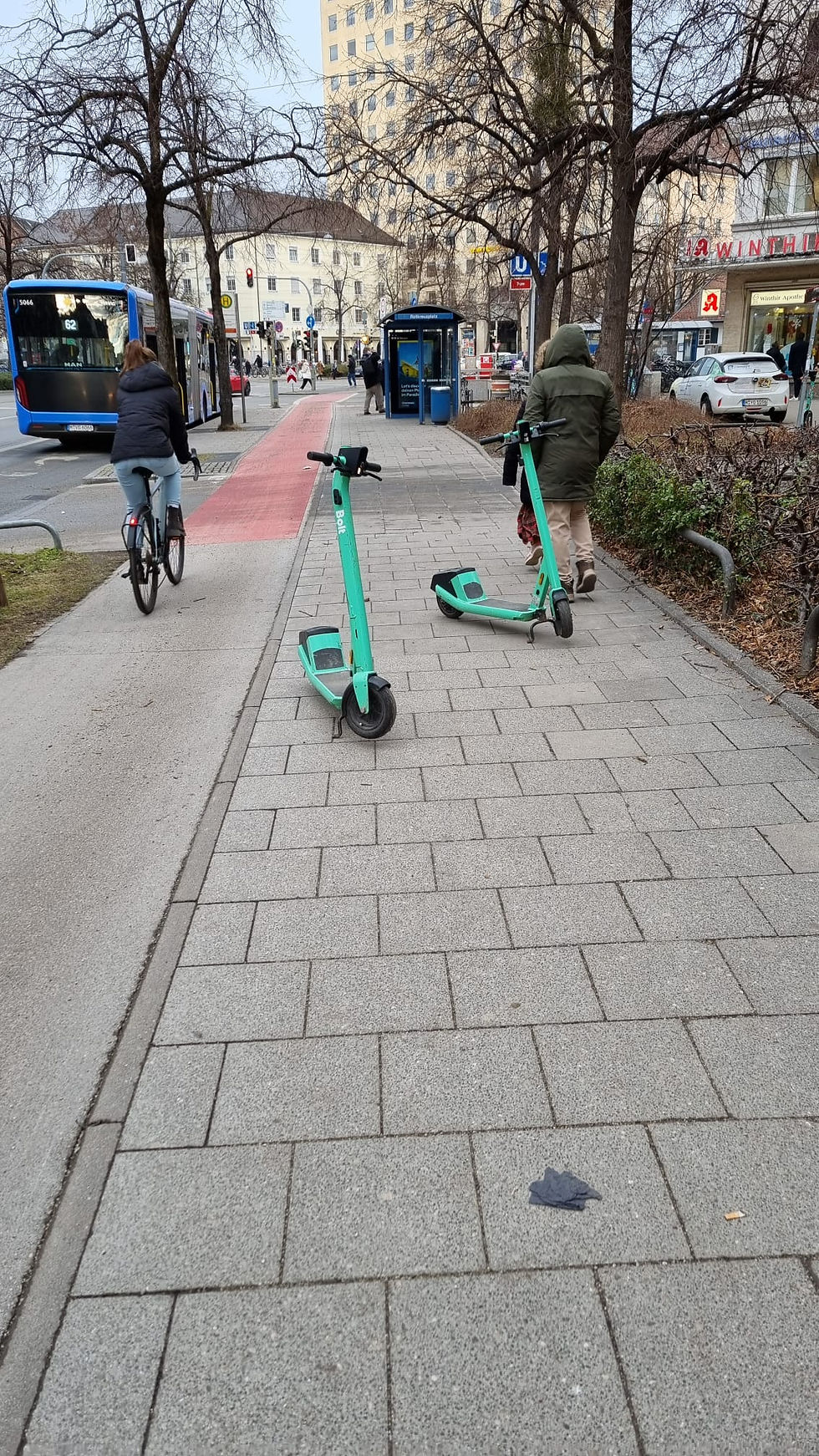 What were those who parked the e-scooter thinking? – Nothing at all!