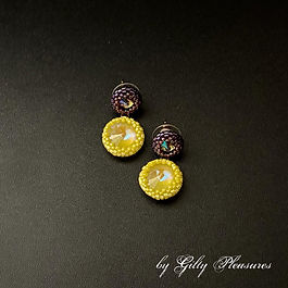 Color Contrast // Bespoke